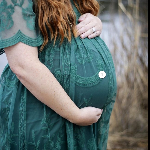 PinkBlush Maternity picture, baby shower dress. Emerald Green lace mesh overlay - Picture 4 of 5